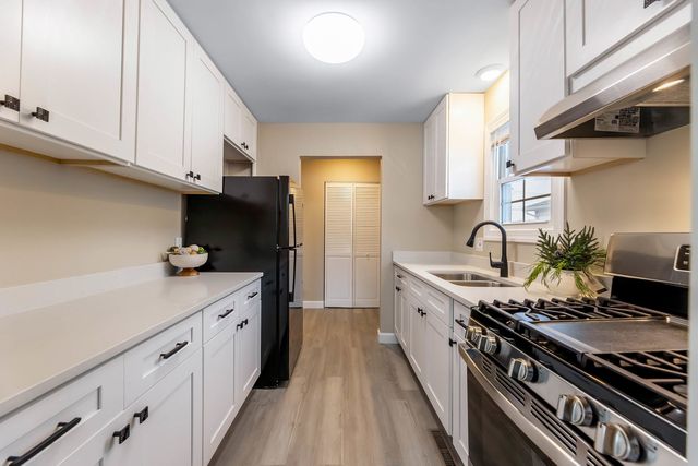 1616 Wilcox Street, Crest Hill, IL 60435