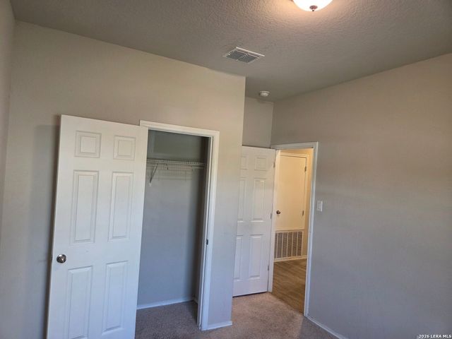 10406 Buescher, San Antonio, TX 78223