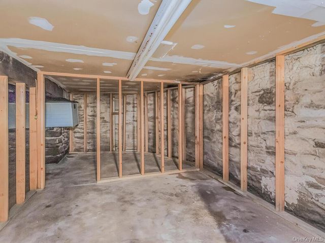 130 E 1st Street, Mount Vernon, NY 10550