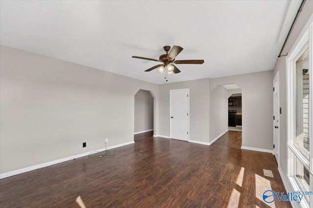 372 Clutts Road, Harvest, AL 35749