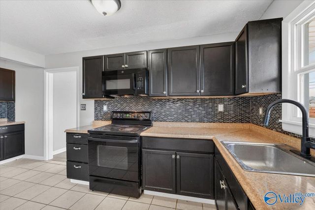 372 Clutts Road, Harvest, AL 35749