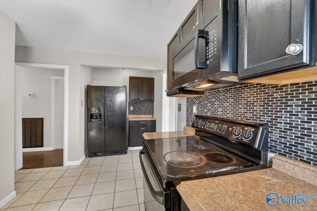 372 Clutts Road, Harvest, AL 35749