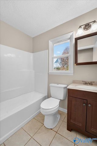 372 Clutts Road, Harvest, AL 35749