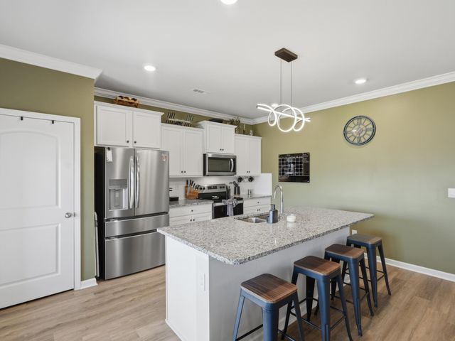 115 Settlement Dr, Huntsville, AL 35810