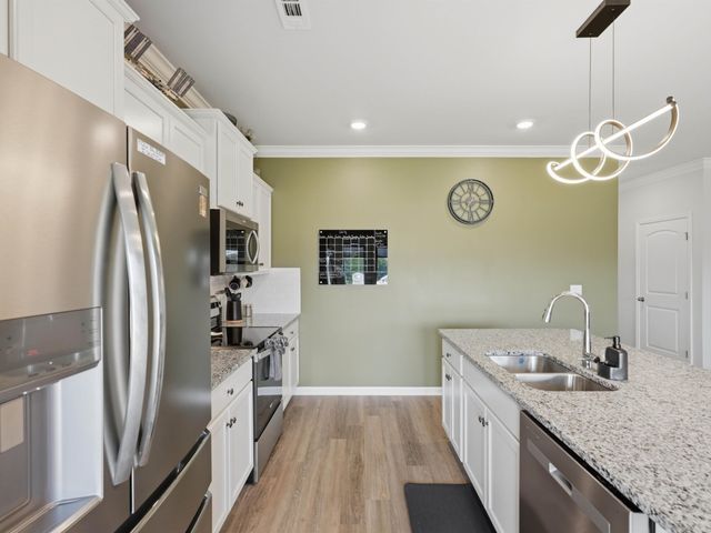 115 Settlement Dr, Huntsville, AL 35810