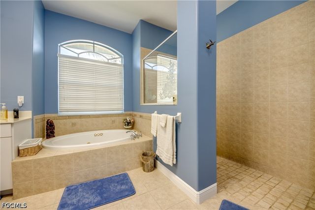 4203 Pelican BLVD, Cape Coral, FL 33914