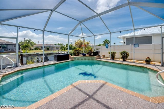 4203 Pelican BLVD, Cape Coral, FL 33914