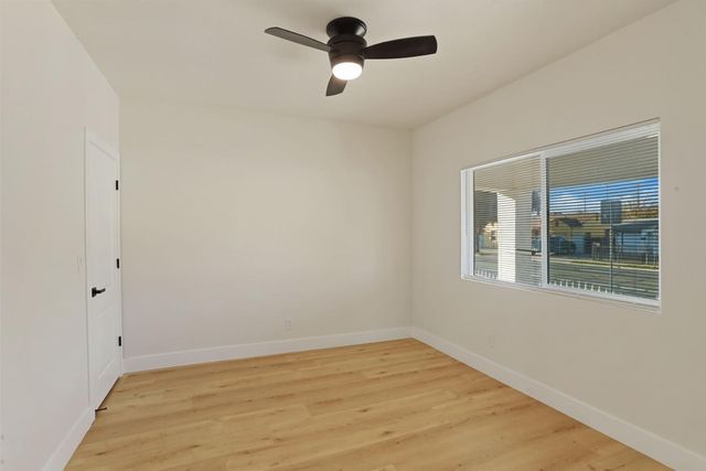 644 N Airport Way, Stockton, CA 95205