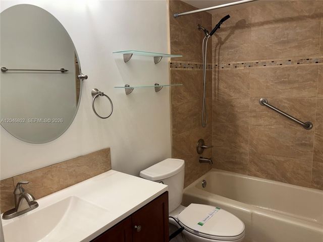 18052 S 105th Avenue S 18052, Boca Raton, FL 33498