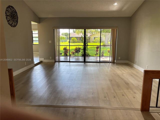 18052 S 105th Avenue S 18052, Boca Raton, FL 33498