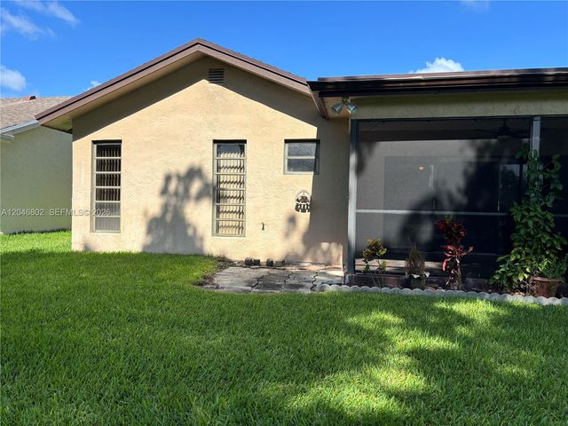 18052 S 105th Avenue S 18052, Boca Raton, FL 33498