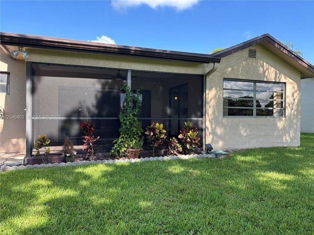 18052 S 105th Avenue S 18052, Boca Raton, FL 33498