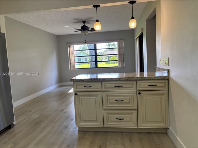 18052 S 105th Avenue S 18052, Boca Raton, FL 33498