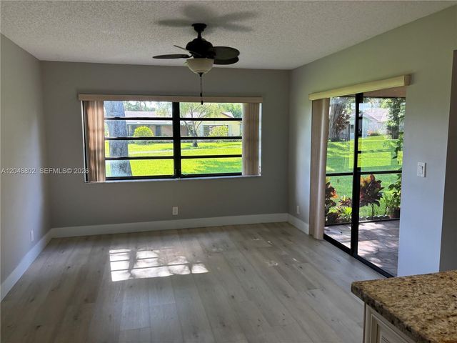 18052 S 105th Avenue S 18052, Boca Raton, FL 33498