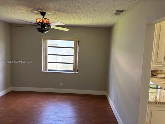 18052 S 105th Avenue S 18052, Boca Raton, FL 33498