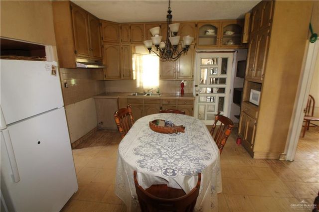 2204 Newport Avenue, Mcallen, TX 78501