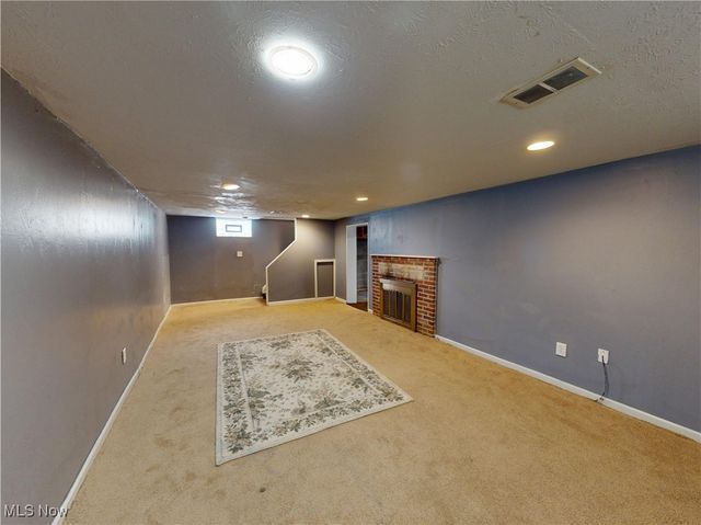 2374 Traymore Road, University Heights, OH 44118