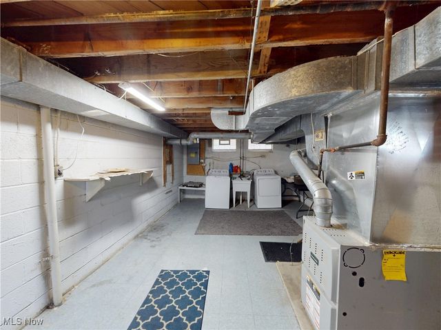 2374 Traymore Road, University Heights, OH 44118