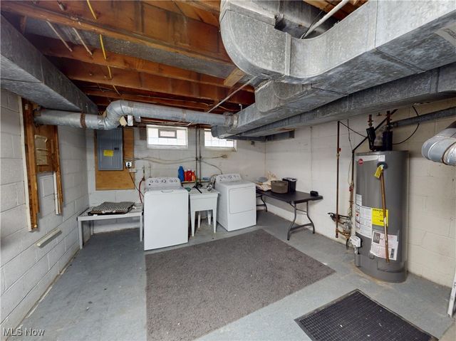 2374 Traymore Road, University Heights, OH 44118