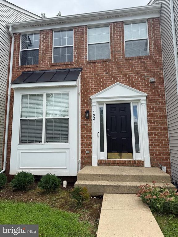 4921 BENECIA LN, Dumfries, VA 22025
