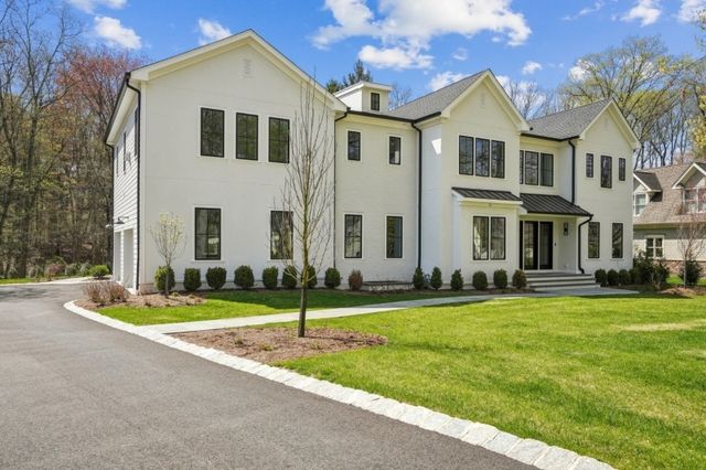 11 Addison Dr, Millburn Twp., NJ 07078