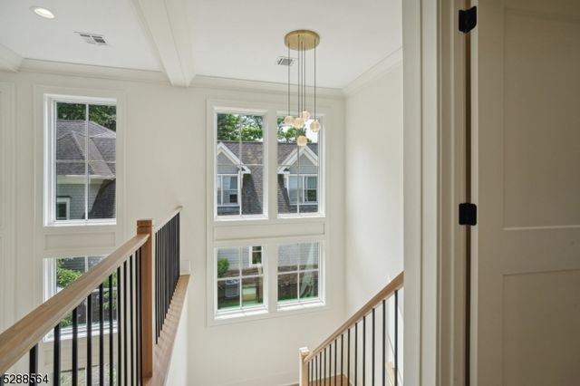 11 Addison Dr, Millburn Twp., NJ 07078