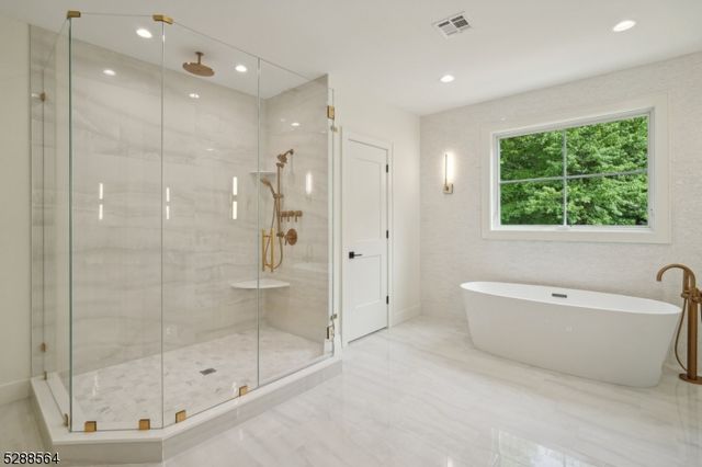 11 Addison Dr, Millburn Twp., NJ 07078