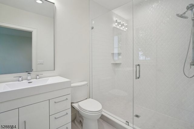 11 Addison Dr, Millburn Twp., NJ 07078