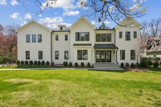 11 Addison Dr, Millburn Twp., NJ 07078