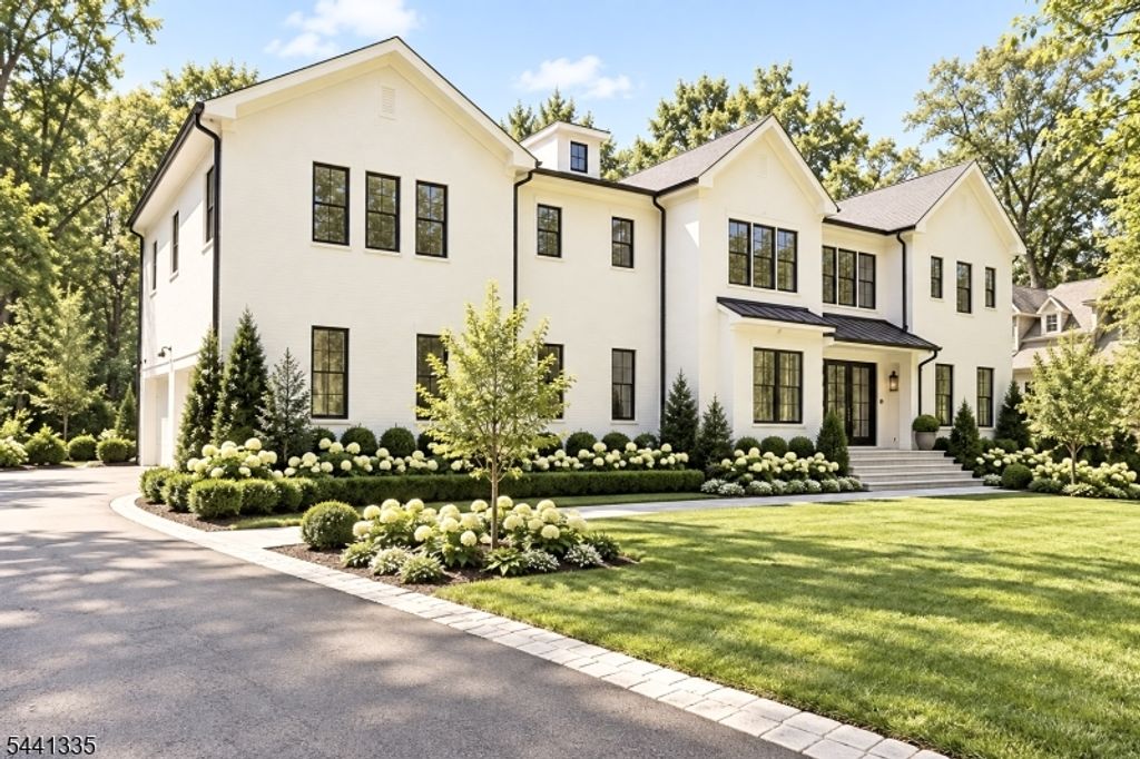 11 Addison Dr, Millburn Twp., NJ 07078 — photo 2