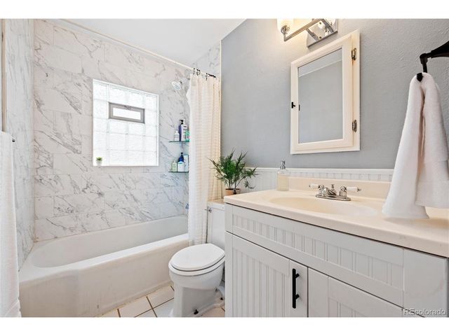 3930 S Grant St, Englewood, CO 80113