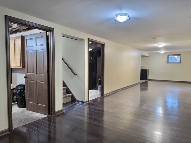 8223 Maple Avenue, Gary, IN 46403