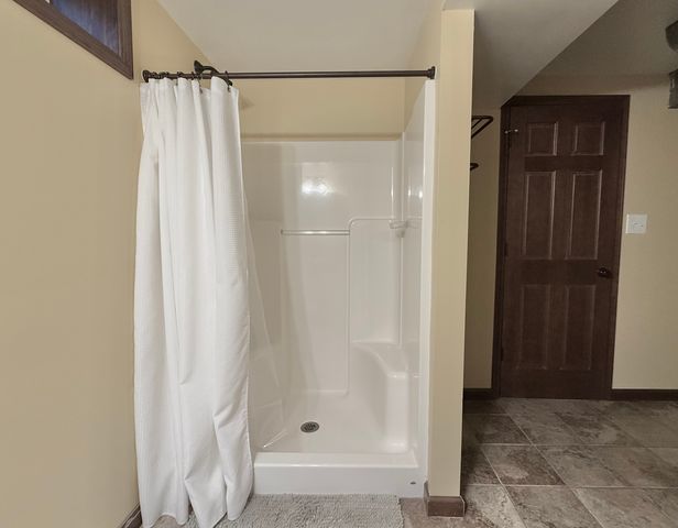8223 Maple Avenue, Gary, IN 46403