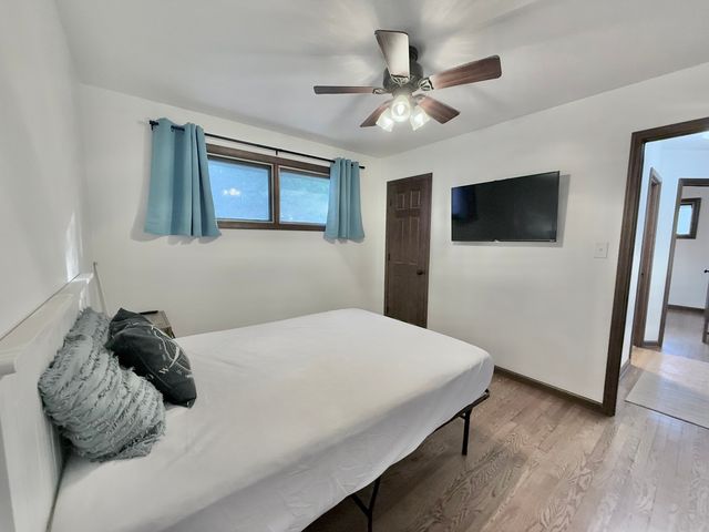 8223 Maple Avenue, Gary, IN 46403