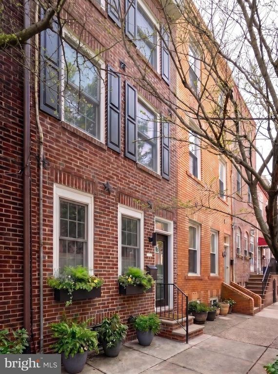920 ELLSWORTH ST, PHILADELPHIA, PA 19147 — photo 2