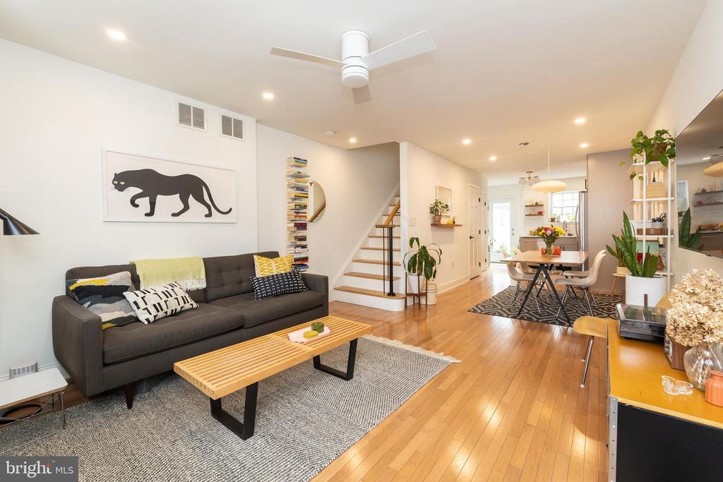 920 ELLSWORTH ST, PHILADELPHIA, PA 19147 — photo 4