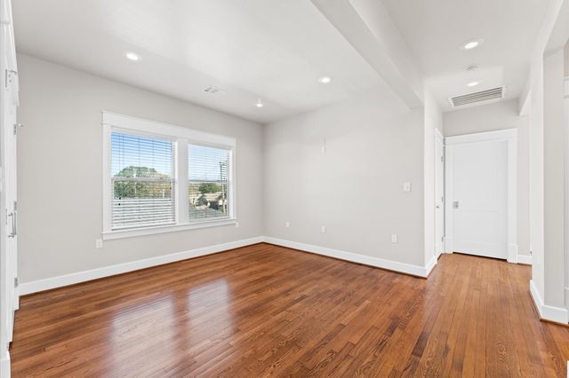 1201 Tabor Street, Houston, TX 77009