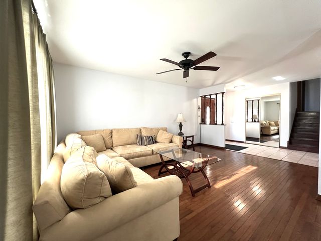 18921 Oakwood Court, Country Club Hills, IL 60478