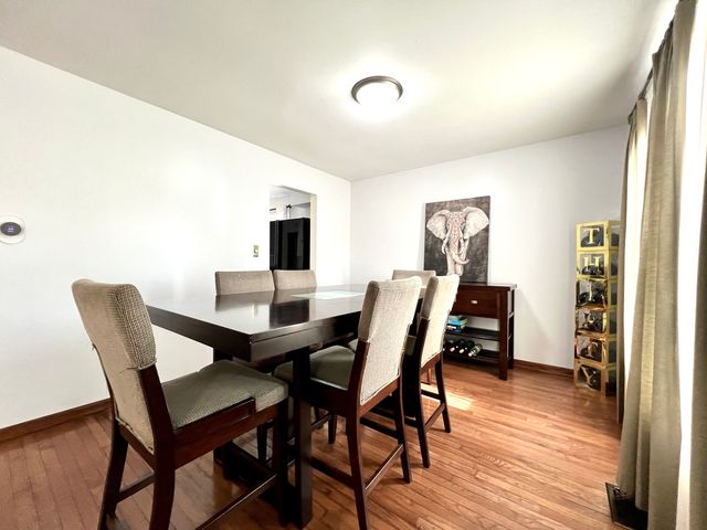 18921 Oakwood Court, Country Club Hills, IL 60478