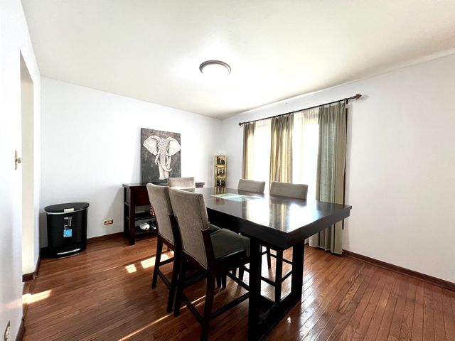 18921 Oakwood Court, Country Club Hills, IL 60478