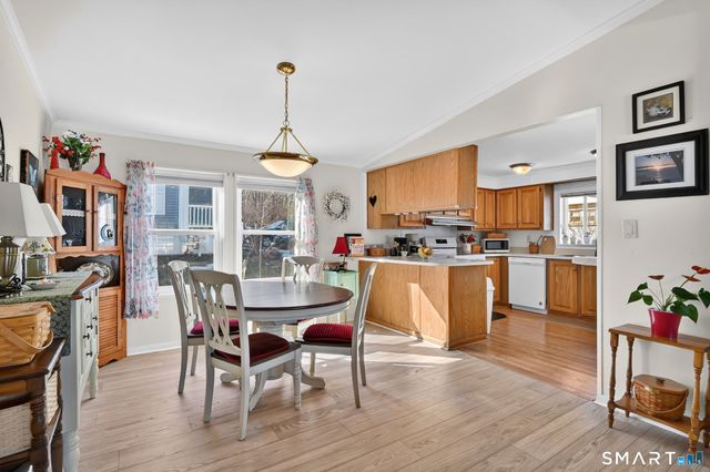 7 Eastview Road, Southington, CT 06489