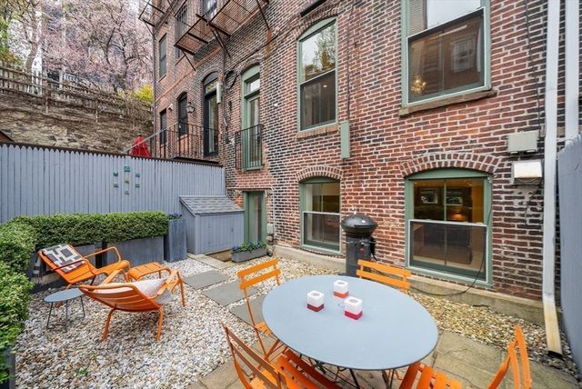 11 Lawnwood Place, Boston, MA 02129
