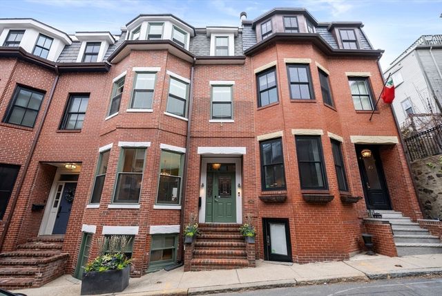 11 Lawnwood Place, Boston, MA 02129