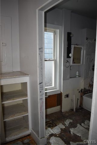 339 Douglas Street, Syracuse, NY 13203