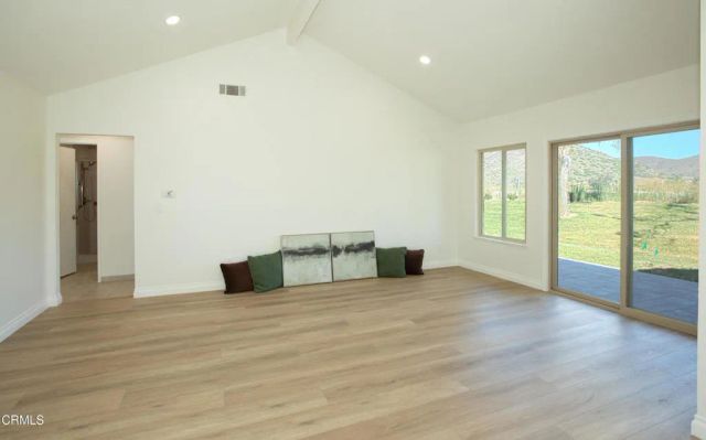 20164 Village 20, Camarillo, CA 93012