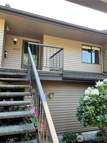 10628 Glen Acres Dr S, Seattle, WA 98168