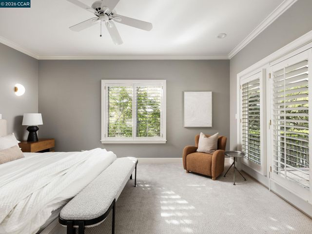 8 Sycamore Rd, Orinda, CA 94563