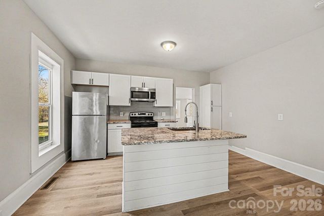 602 S Carolina Avenue, Spencer, NC 28159