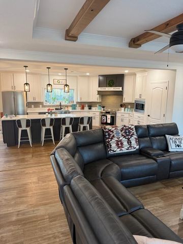 1019 E Reed Road, Lafayette, GA 30728