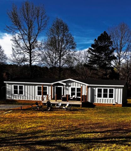 1019 E Reed Road, Lafayette, GA 30728